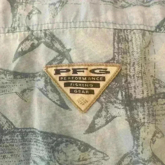 COLUMBIA Fish STRIPED BASS Blue Button front size  L PERFORMANCE FISHING GEAR - Picture 8 of 8